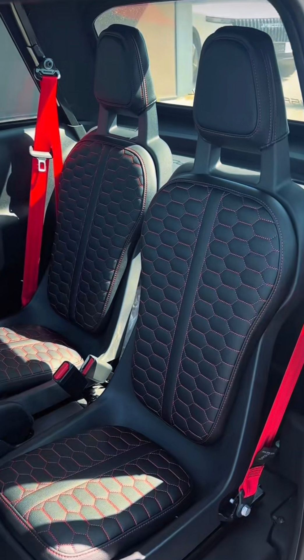 Microcarmods achter de schermen 6